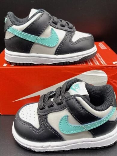 Baby Toddler Nike Shoe Pallet – Bulk lot of premium Nike footwear with free shipping