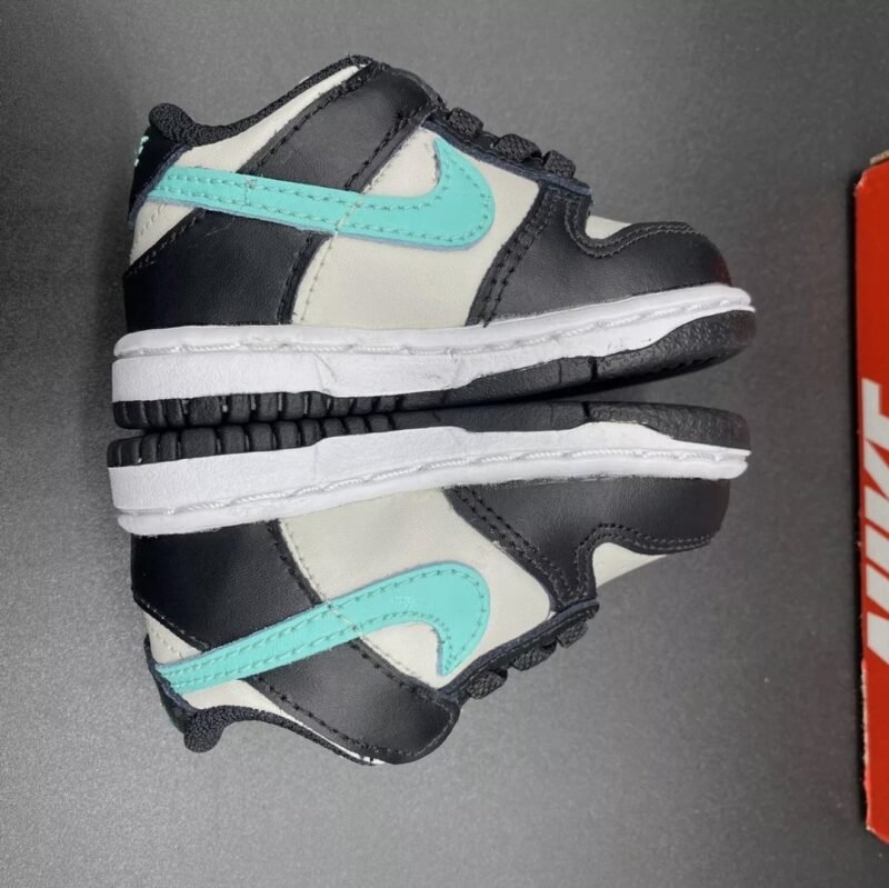 Baby Toddler Nike Shoe Pallet - Image 2