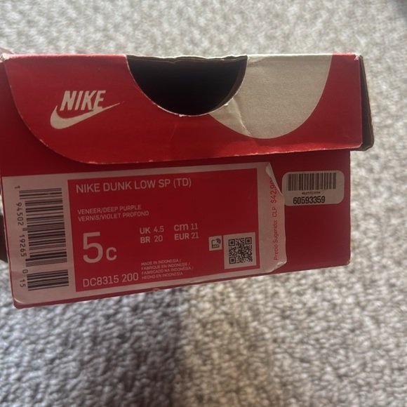 Baby Toddler Nike Shoe Pallet - Image 4