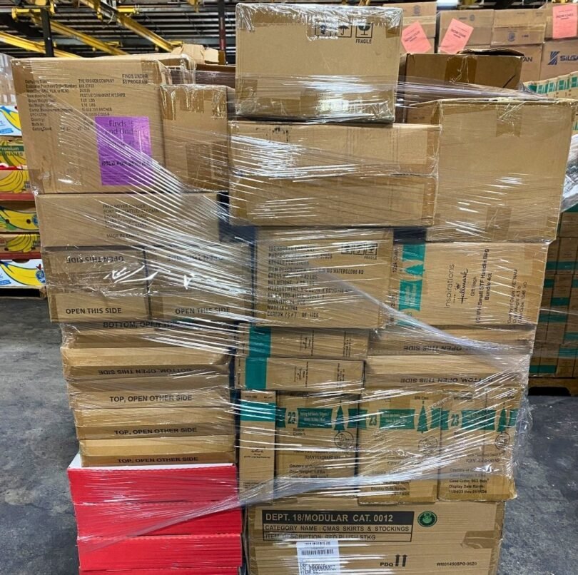 Buy Christmas Wonderland Pallets - Image 2