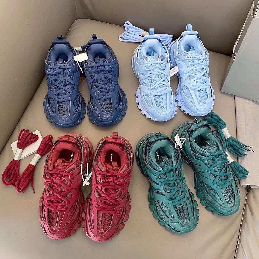 Authentic Balenciaga Shoe Pallet - Image 7