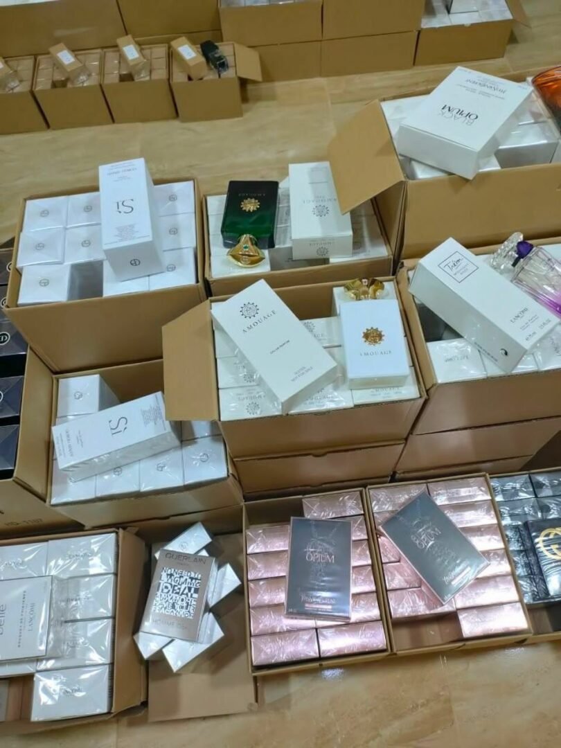 Buy Authentic Perfume Pallets – 300 Units of Assorted Fragrances