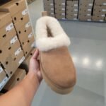 Buy UGG Shoes Pallet – Bulk Lot of Authentic UGG Footwear with Free U.S. Shipping