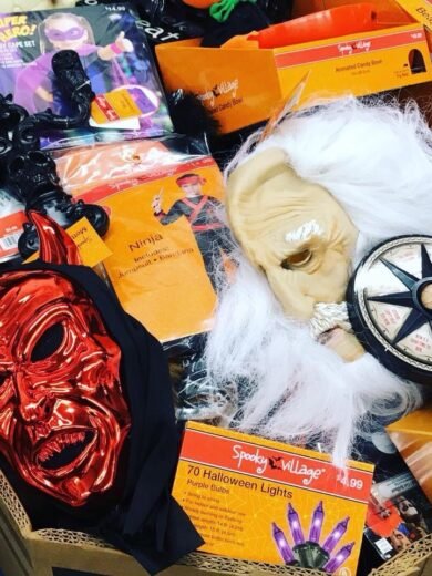 Buy Wholesale Halloween Closeouts Pallets – 480 Units of Assorted Halloween Merchandise