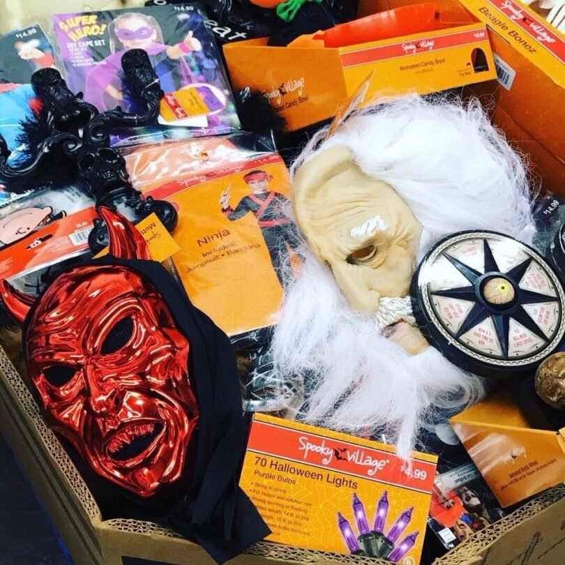 Buy Wholesale Halloween Closeouts Pallets – 480 Units of Assorted Halloween Merchandise